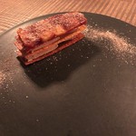 コルク - それをリンゴが効いたフォアグラと合わせます