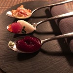 ロシア、日本、フランスをイメージした前菜