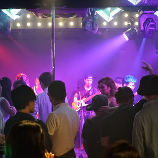 17 00 22 00まで 2 5時間飲み放題 生バンドで歌えるカラオケ付パーティープラン5000円 生バンドカラオケ Live Lounge Taketora ナマバンドカラオケライブラウンジタケトラ 西武新宿 バー お酒 その他 食べログ