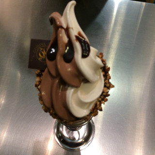 ゴディバ 新丸の内ビル店