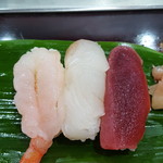 Yasubee Sushi - 1.5握りランチ1350円税込