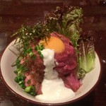 アメリカンダイニング レッド ネック - ローストビーフ丼半ライスでね（苦笑）