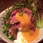 アメリカンダイニング レッド ネック - 卵黄を崩して