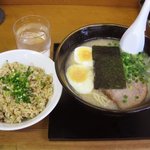 博多らーめん いのうえ - Aランチ：らーめん　ヤキメシ　750円