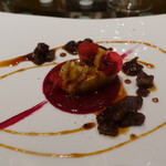 ロオジエ - 落ち葉をまとっと鴨のフォアグラのヴァプール