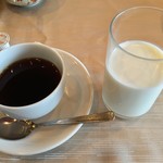 ホテル森の風 鶯宿 - フレッシュはキライなので、牛乳で