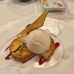 ホテル森の風 鶯宿 - はちみつアイスとフレンチトースト、丸十はごろも揚げ