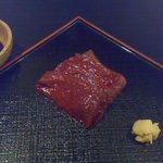 くじら料理　初代 - 鯨刺し(赤身)