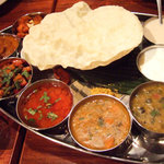 ニルワナム - ミールス(2500円)