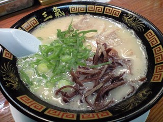 博多三氣 水城店 - ラーメン