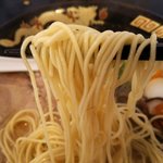 野菜が美味しい鶏豚ラーメン まる重 - まる重が「極細麺」ｗｗ