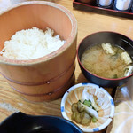 Kaisendon Ya Kitano Shouten - お櫃ごはんと味噌汁と漬物