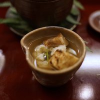 赤坂 菊乃井 - 蓋物　土瓶蒸し　鱧　松茸　みつば　柚子