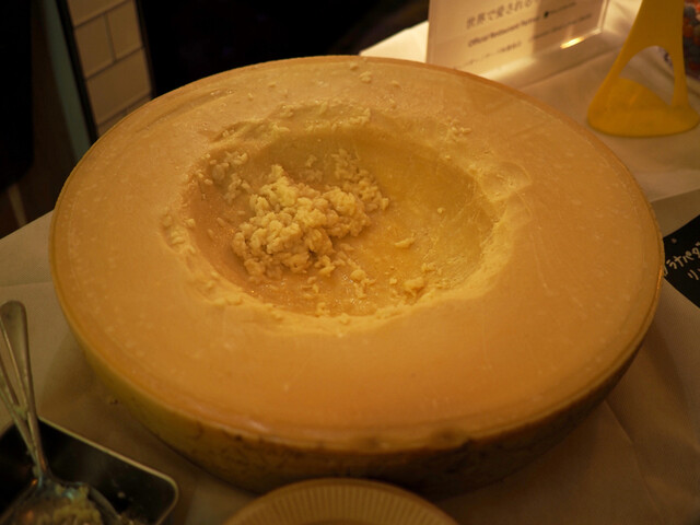 GARB MONAQUE photo 3