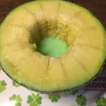 雪みるく - スペシャルメロンの氷の下