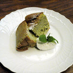 創作茶寮 西村 - 抹茶のシフォンケーキ