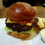 pampa - ランチ『チーズバーガー』ポテト・ピクルス・ドリンク付￥1150-