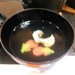 Tomizushi - ◆椀物 
      白身魚／なす棒麩 