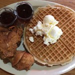 ROSCOE'S HOUSE OF CHICKEN AND WAFFLES - menu#09 / OBAMA'S SPECIAL