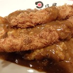 日乃屋カレー - 満足のいくサイズのえびフライ。