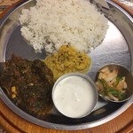 ふんだりけ - ダル・ライタ等つきのライスプレート