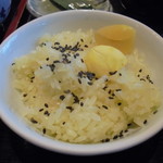 登呂もちの家 - ごはん全体が栗色です