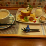 あおくまカフェ - 自家製ケーキプレート