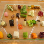 銀座 シェ・トモ - 2010/11　山梨県産　無農薬野菜達　２８－３０種の盛り合わせ。