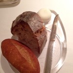 AMOUR - 米粉のパン