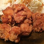 博多もつ鍋やまや - この唐揚げも十分ｳﾏｲ