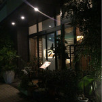 デュ・ヴァン・ハッシシ - ファサード