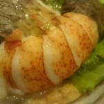 キャトルラパン - ブリっと弾力がすごいオマール海老は、身が引き締まり溢れる旨味