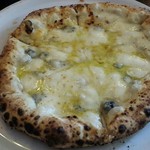 ベントエマーレ - サイズは２５センチ弱くらいだろうか。