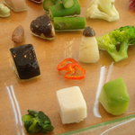 銀座 シェ・トモ - 2010/11　山梨県産　無農薬野菜達　２８－３０種の盛り合わせ。