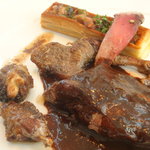 銀座 シェ・トモ - 2010/11　スコットランド産　野生山鳩のロースト　フォワグラと血でリエしたサルミソース(１／２羽＋１６００円)。