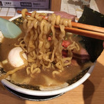 すごい煮干ラーメン凪 新宿ゴールデン街店別館 - リフト