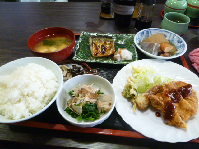 よし お食事処 福大前西福井 レストラン その他 食べログ
