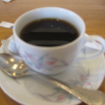 Saba To Sousaku Ryouri No Mise - サービスのコーヒー