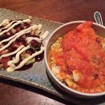 鉄板居酒屋シエテ - トマトとチーズのお好み焼き。しつこくなく〆にぴったり！