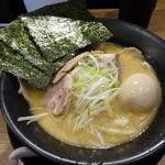 長浜豚骨ラーメン 一番軒 - 贅沢長浜辛味噌豚骨ラーメン