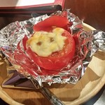 くまBAR  - 「新鮮トマトのびっくりオーブン焼き (300円)」