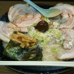 屋台ラーメン とんこつ貴生 - 