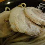 中華蕎麦 とみ田 - チャーシューのアップ