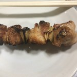 鳥ふく - 鶏串150円