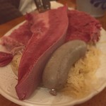 Zum Gemalten Haus - 牛タンとレバーソーセージ