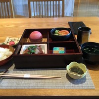 京都牛懐石 稲吉 - 昼のお重