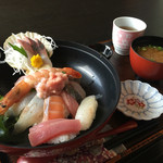 はまゆり - よくばり丼