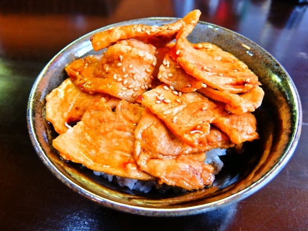 五丁目酒場 章吉（ゴチョウメサカバ ショウキチ） - 鷲別（焼肉）の写真