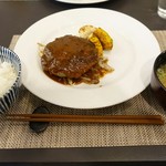 鉄板焼ダイニングKUNI - ご飯のセットです