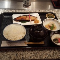 日本料理 魚久 本店 - 銀だら京粕漬け定食